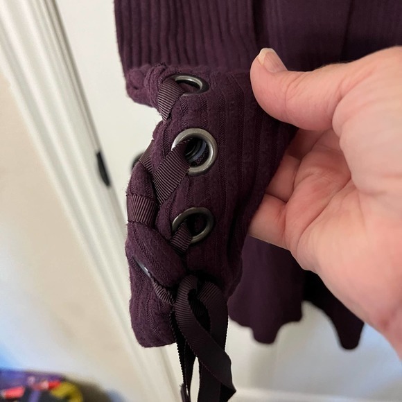 American Eagle Soft & Sexy Ribbed Sweater Dress with Button Sleeve Detail M - Picture 4 of 7